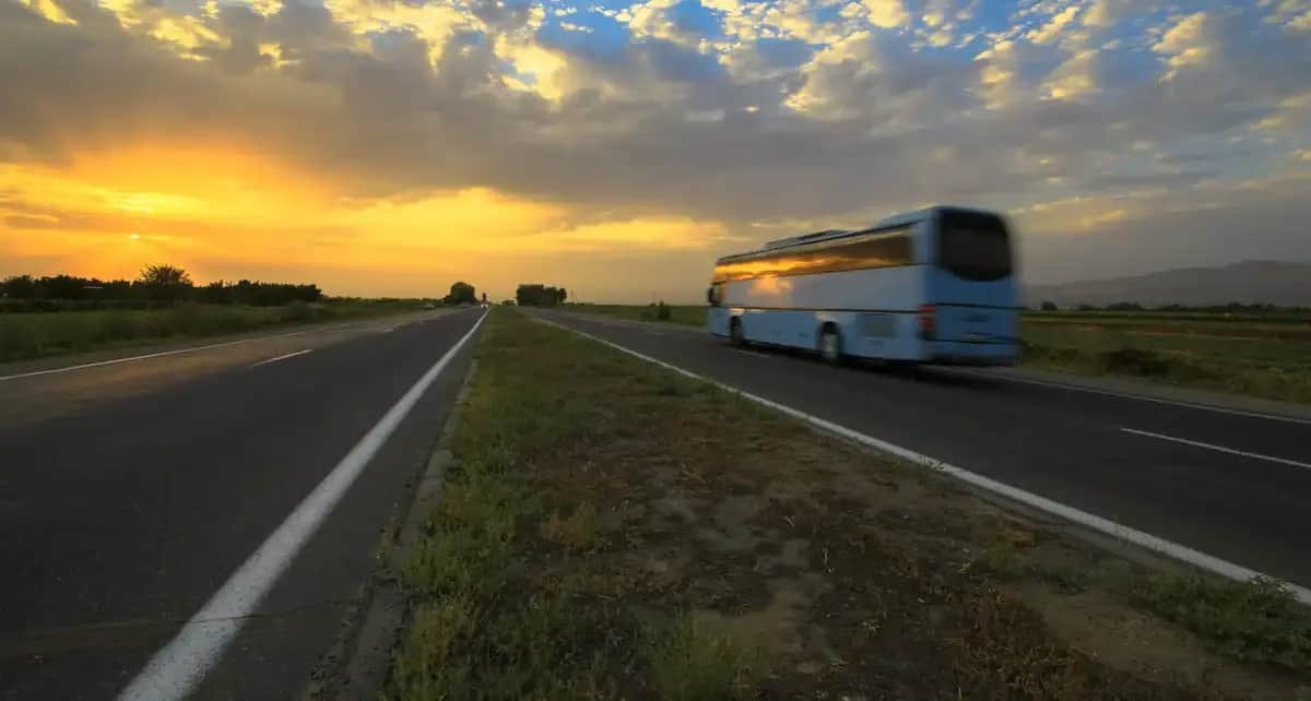Jak przetrwać podróż do Grecji autokarem i uniknąć niewygód