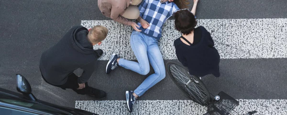 Jak napisać wniosek o budowę chodnika, aby zwiększyć bezpieczeństwo pieszych