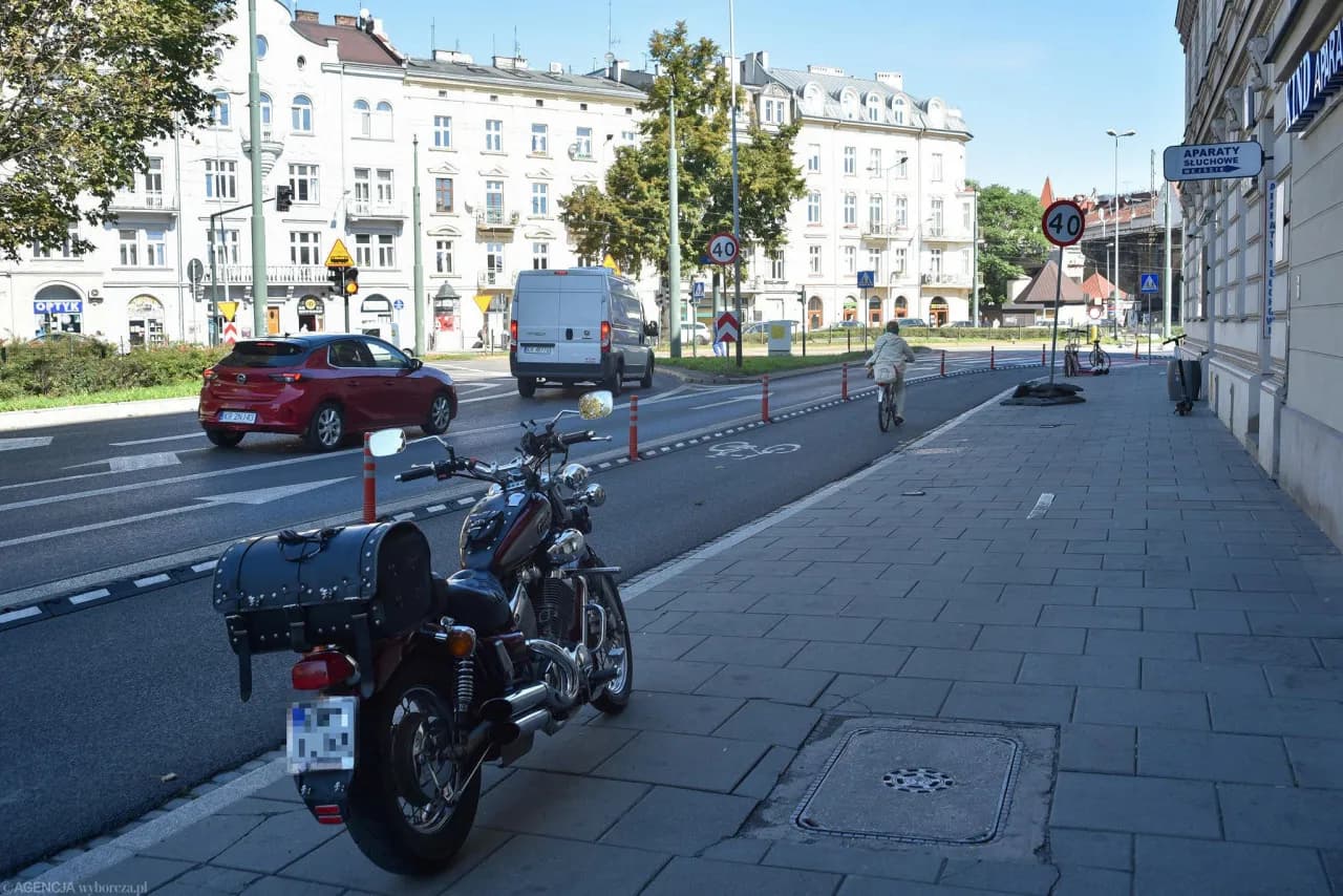 Czy skuter można parkować na chodniku? Sprawdź ważne przepisy i zasady
